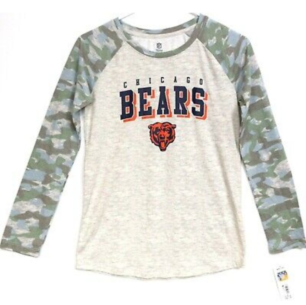 New NFL  Chicago Bears Girls Gray Camo Long Sleeves T-Shirt.